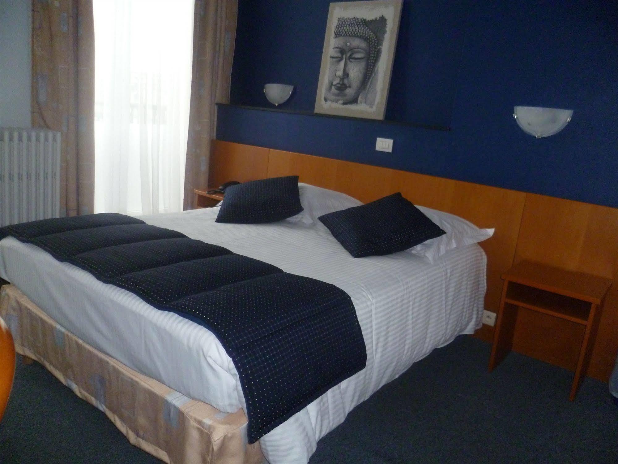 Hotel Le Terminus Mons Eksteriør billede
